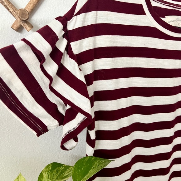 Striped Ruffle Sleeve Top - Picture 3 of 4